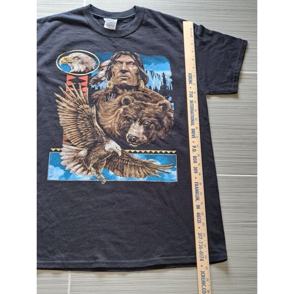 Native American Graphic T-Shirt M Gildan Cotton Black Eagle Bear Vintage Unisex - Picture 11 of 11